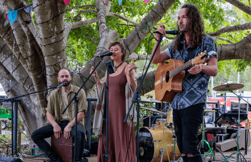 Artists singing on the stage